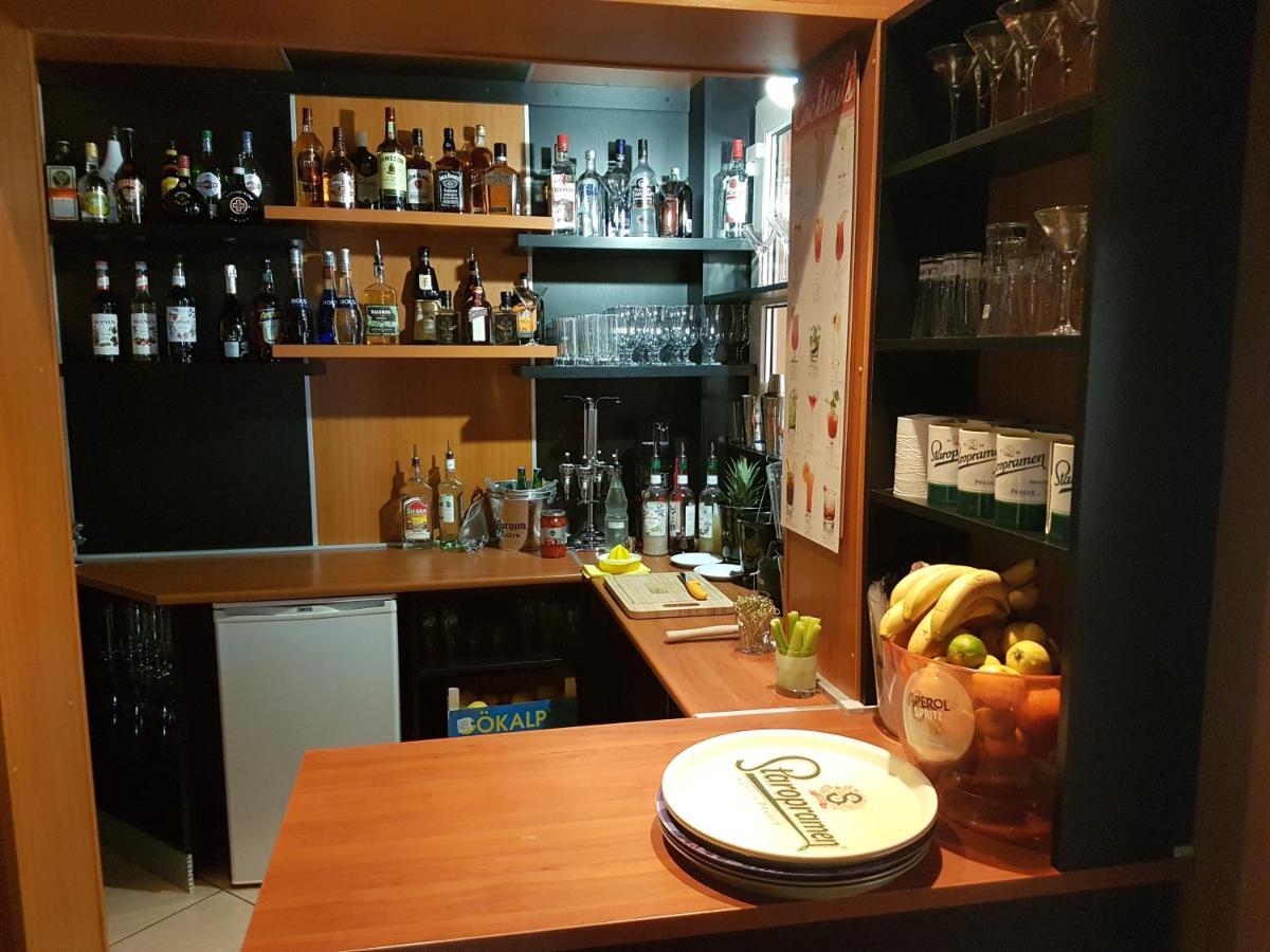 Bed and Breakfast Club Haus 502 Kalocsa Esterno foto