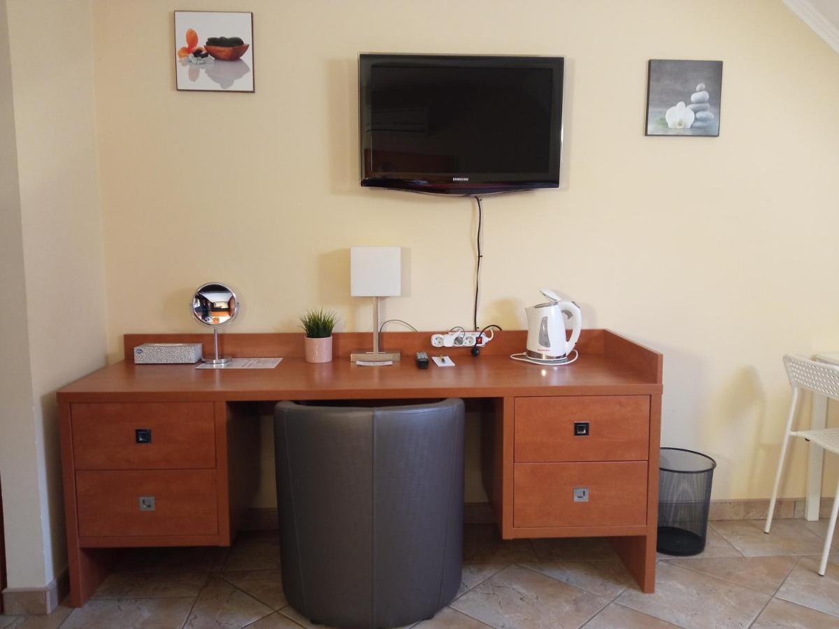 Bed and Breakfast Club Haus 502 Kalocsa Esterno foto