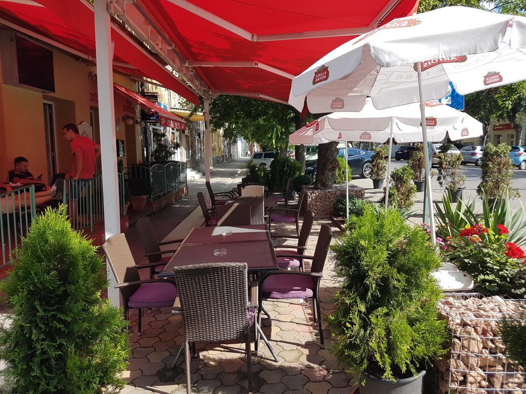 Bed and Breakfast Club Haus 502 Kalocsa Esterno foto